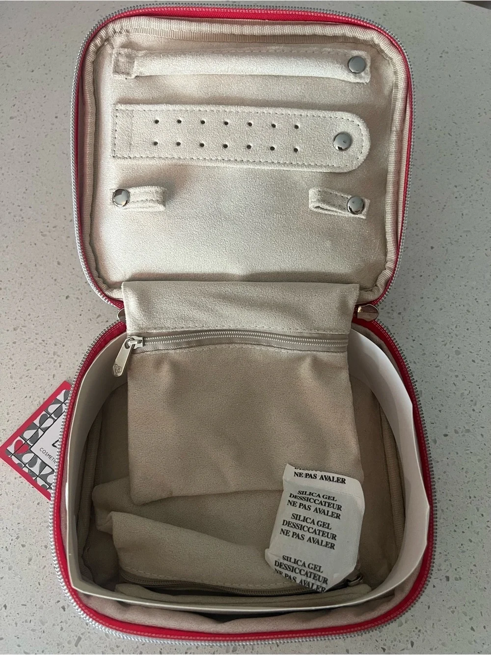 NWT Brighton Wild Love Cosmetic Bag in Red, Cream, Black